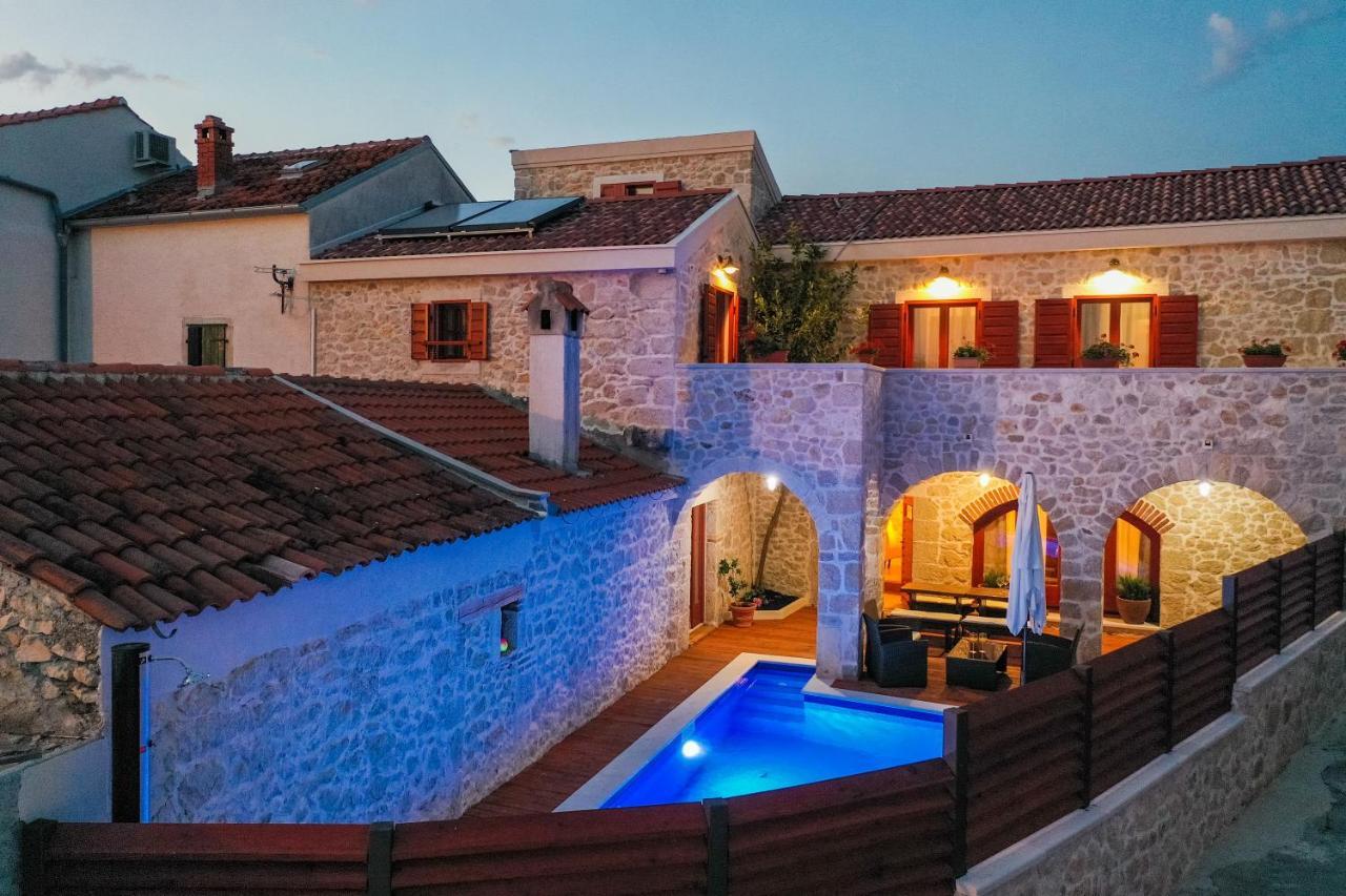 Holiday Home Mare Petrcane Exterior photo
